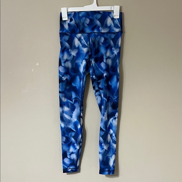 lululemon athletica Blue Patterned Leggings - Picture 1 of 2
